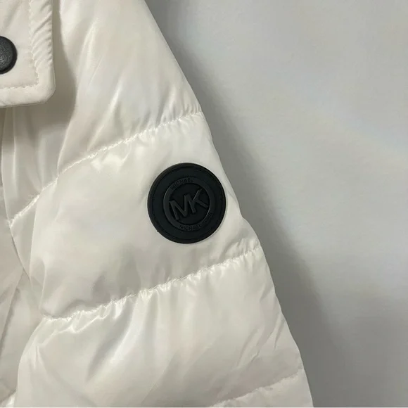 Michael Kors Hooded Puffer Jacket In White W/ Black Details New - Duplicate